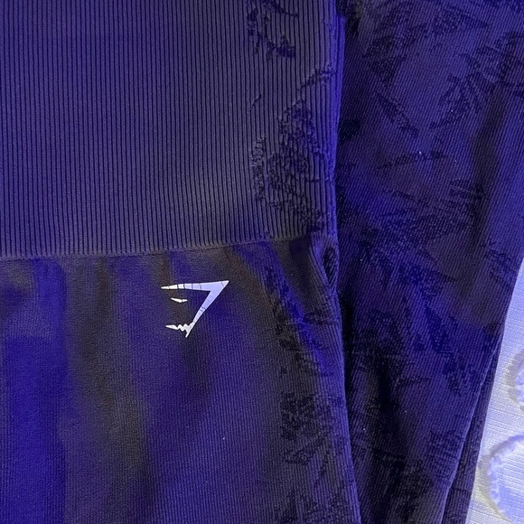 Gymshark leggings - Picture 2 of 3